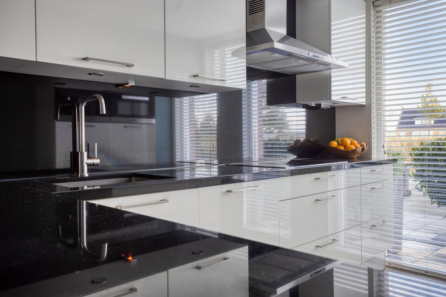 Photo 10 of Zilvermos 30