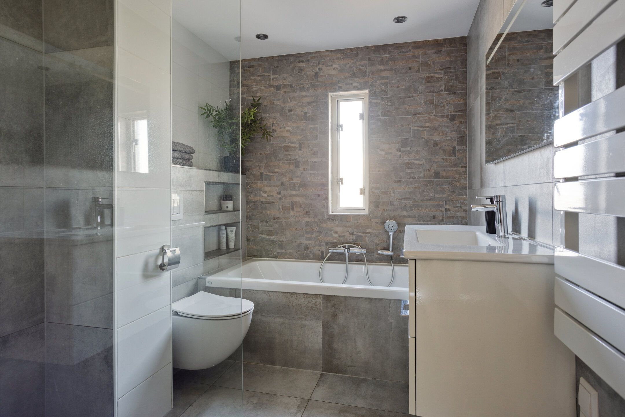 Photo 21 of Zilvermos 30