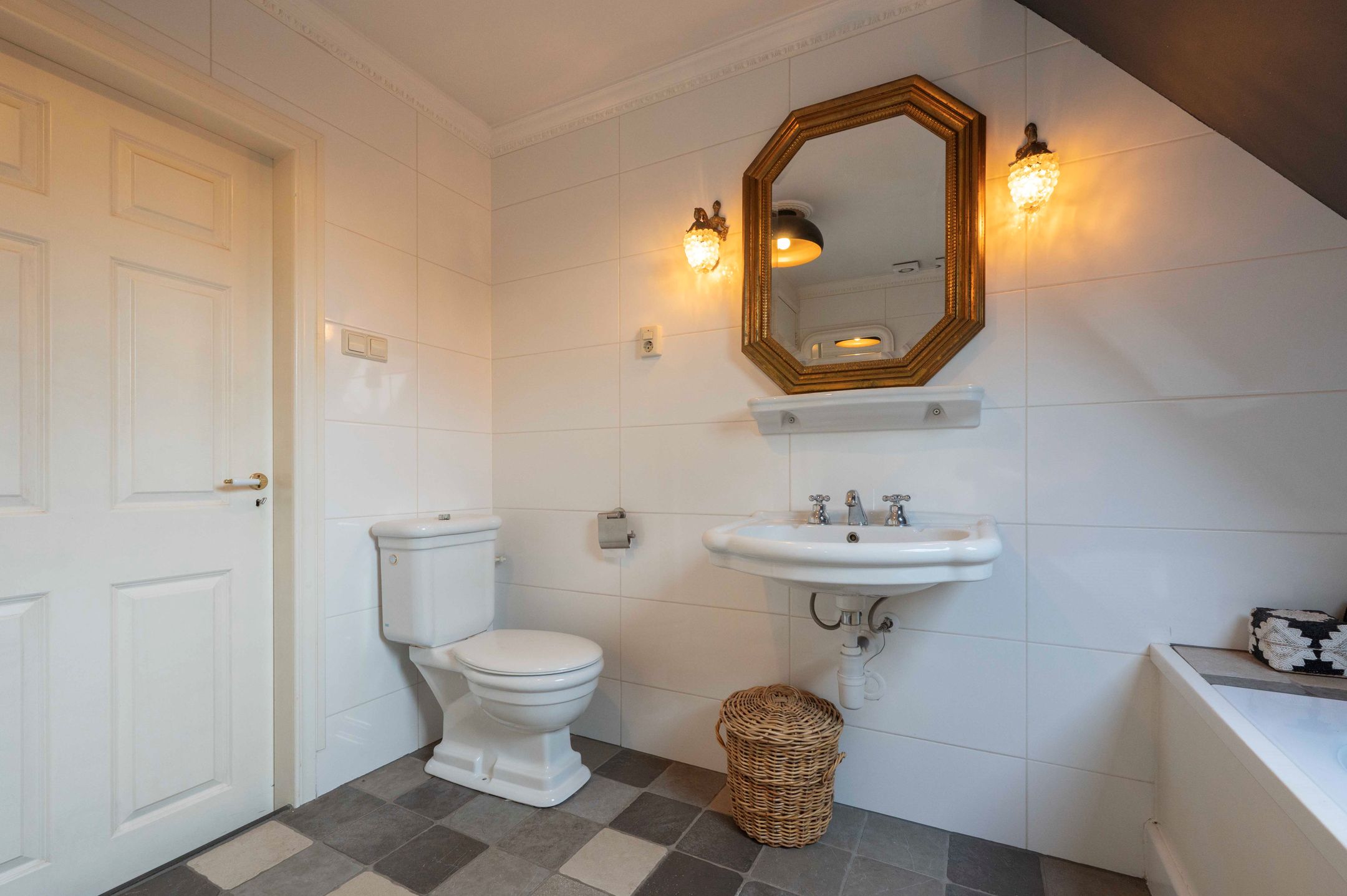 Photo 51 of Leiboom 21