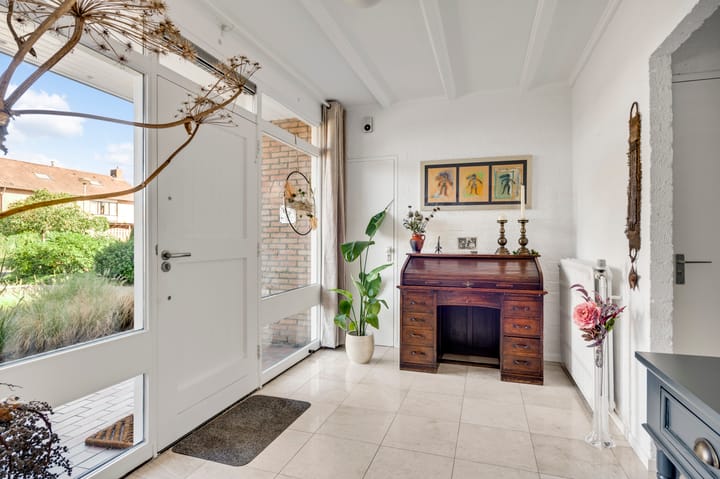 Photo 13 of Meidoornstraat 15