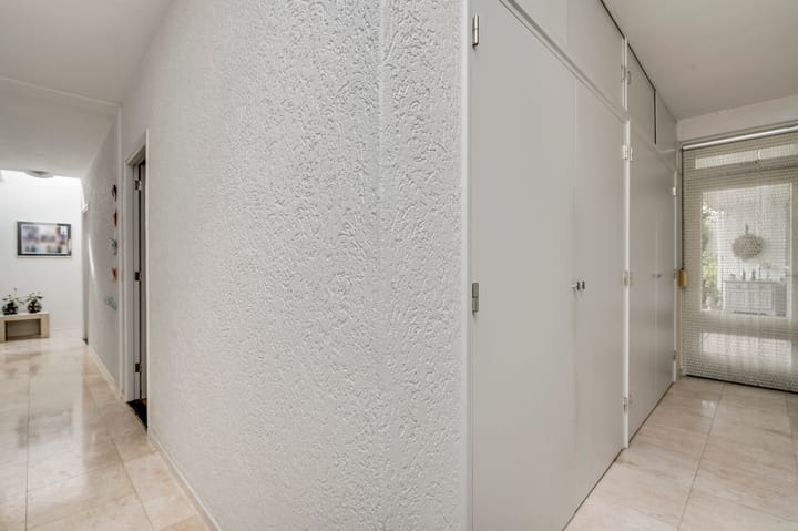 Photo 17 of Meidoornstraat 15