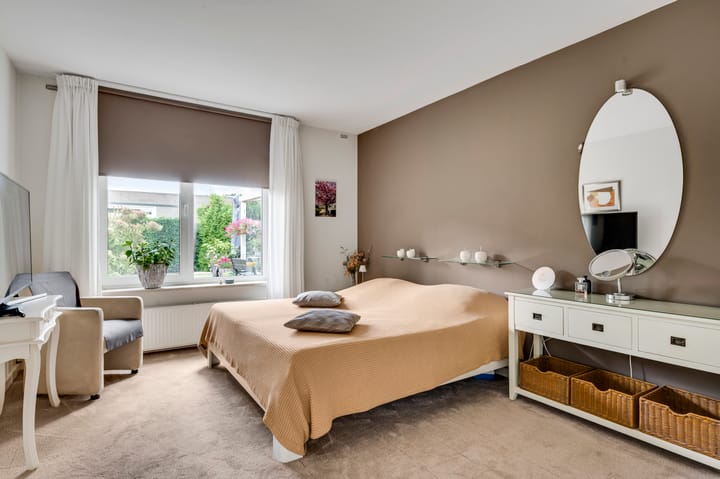 Photo 20 of Meidoornstraat 15