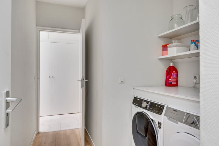 Photo 26 of Meidoornstraat 15