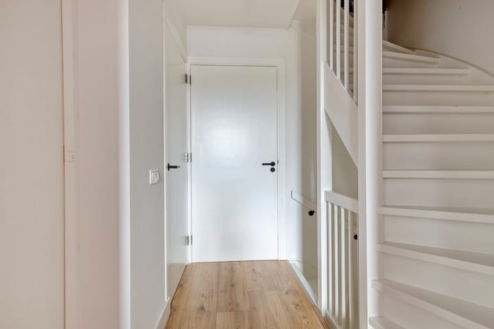 Foto 18 van John Bardeenstraat 8