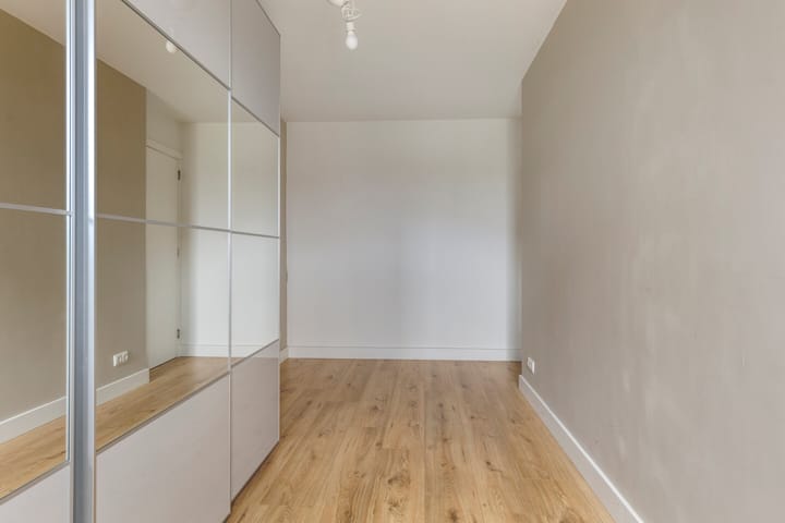 Foto 24 van John Bardeenstraat 8