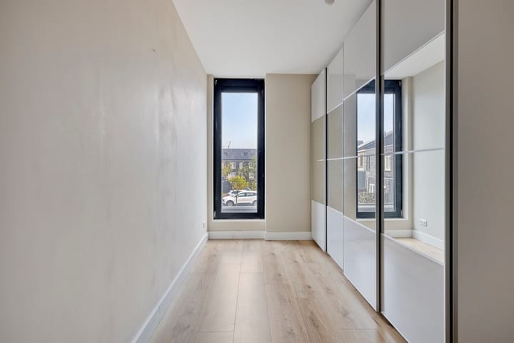 Foto 23 van John Bardeenstraat 8