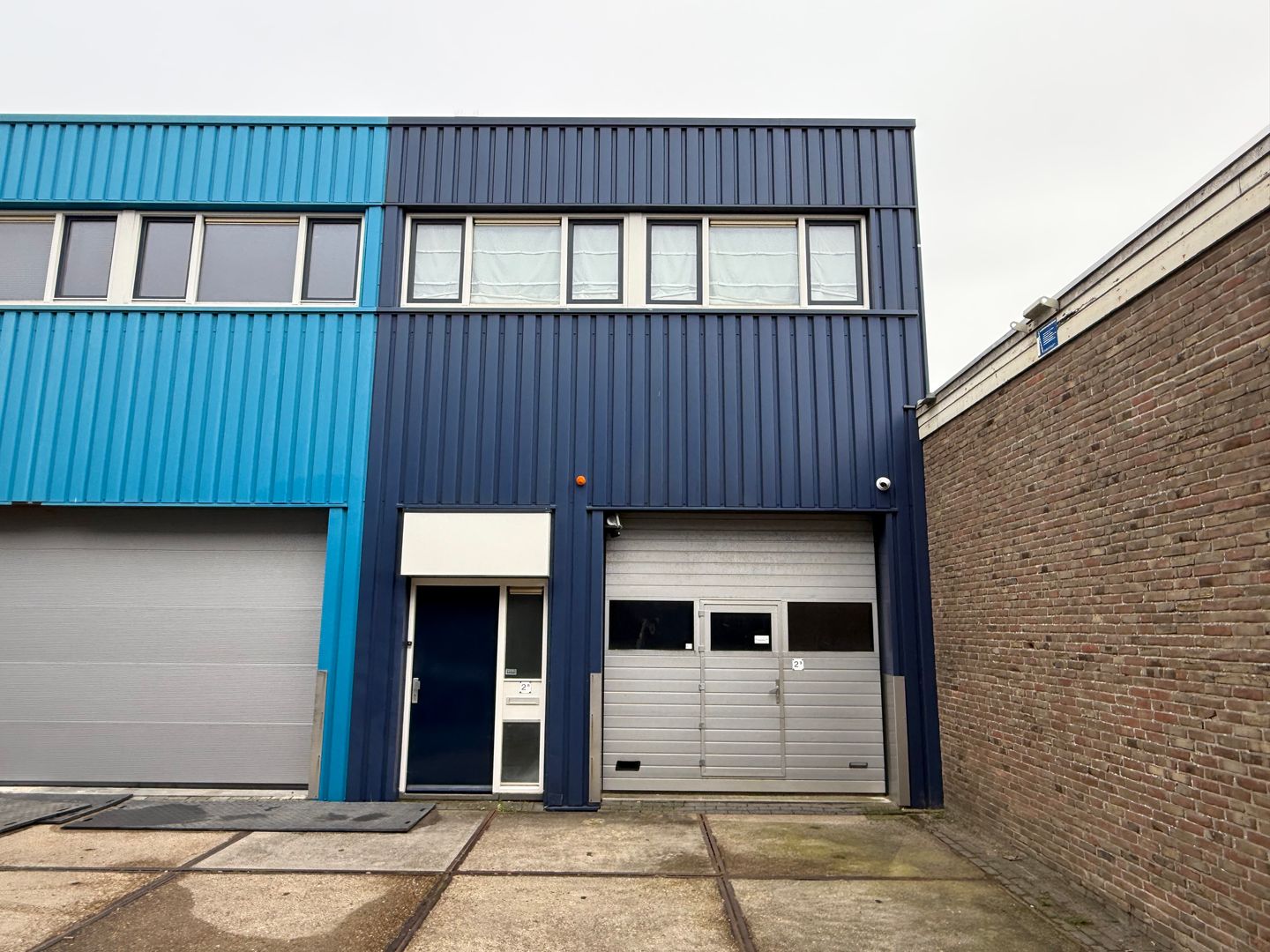 View photo 2 of Kitmanstraat 2-S