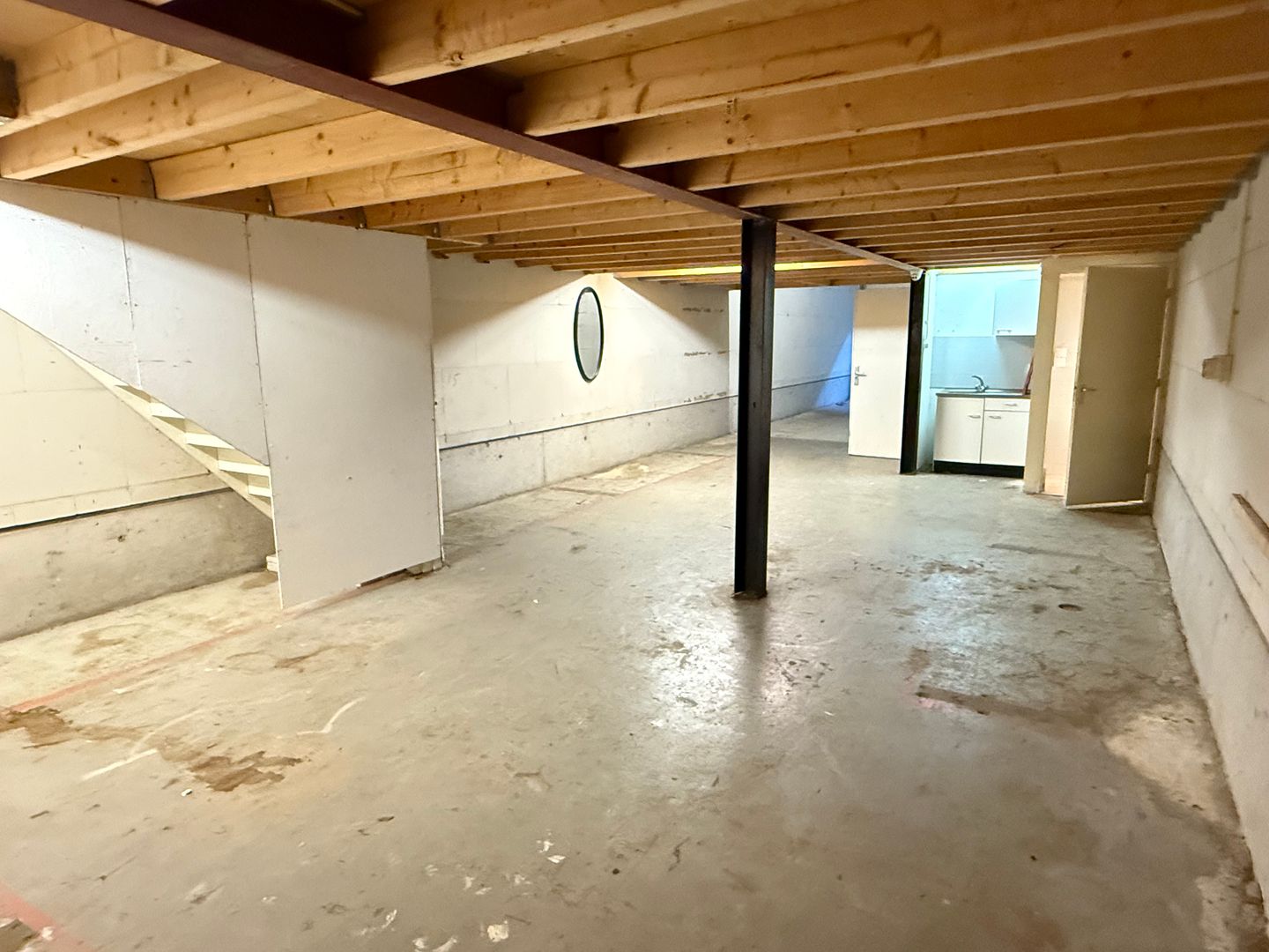 View photo 5 of Kitmanstraat 2-S