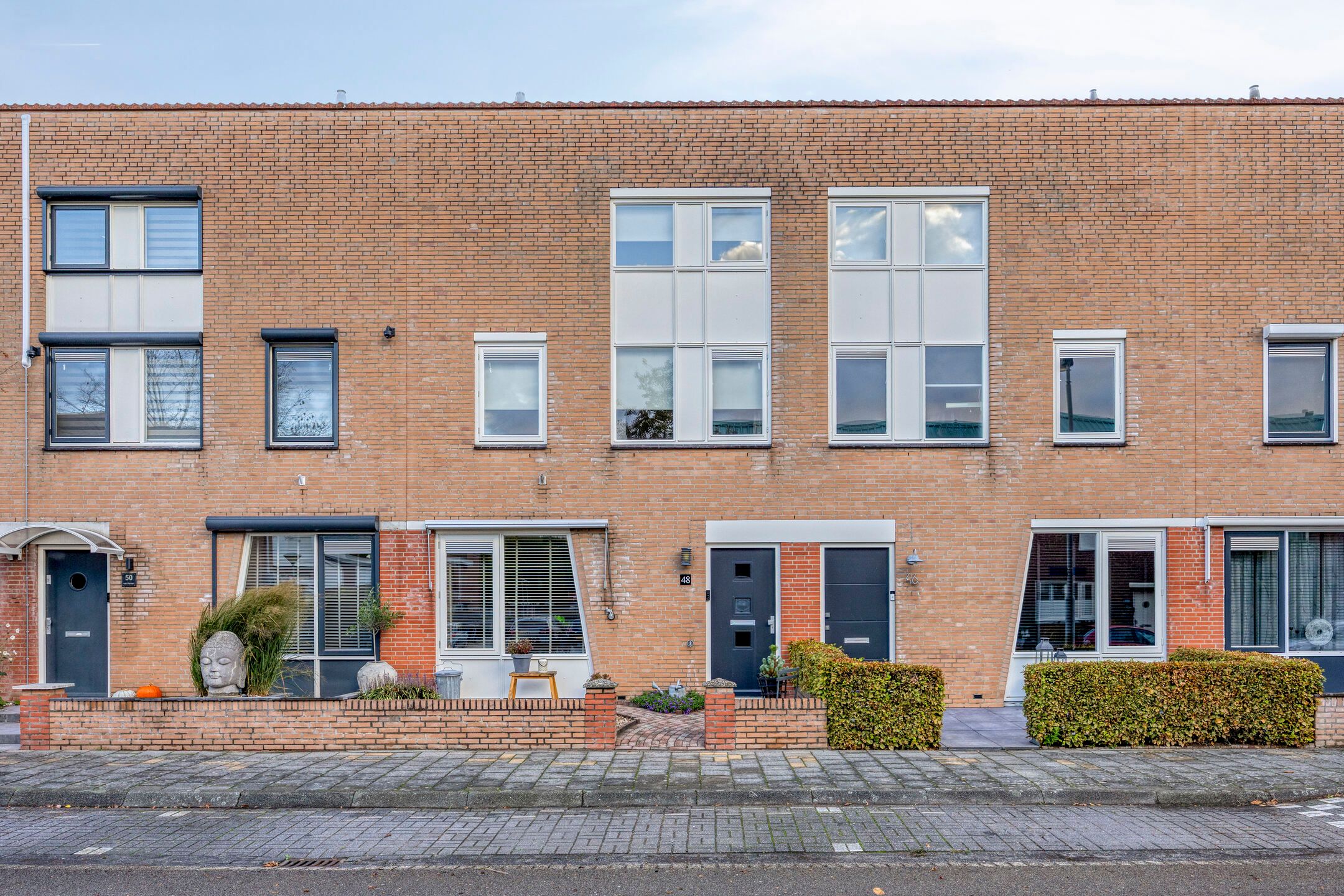 Photo 6 of Gelaarsde Kat 48