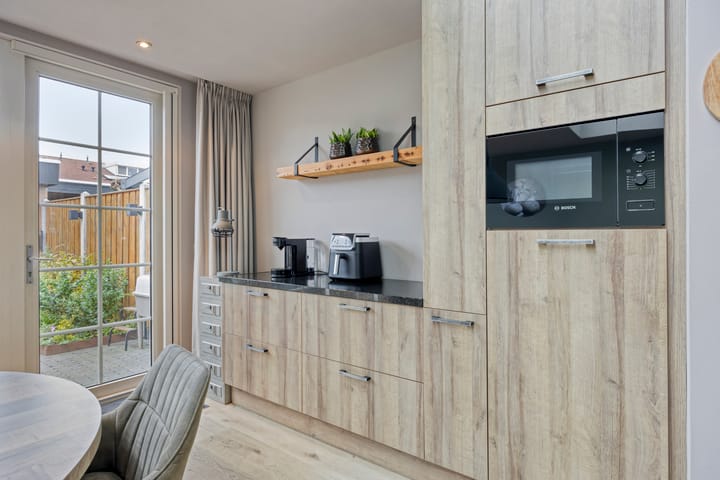 Photo 29 of Gelaarsde Kat 48