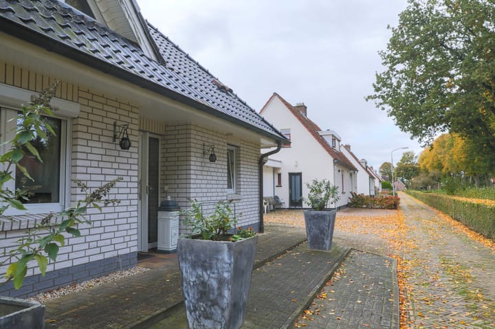 Photo 3 of Lindenlaan 17