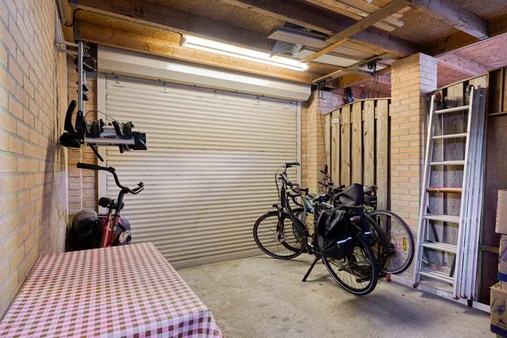 Photo 51 of Gelaarsde Kat 48