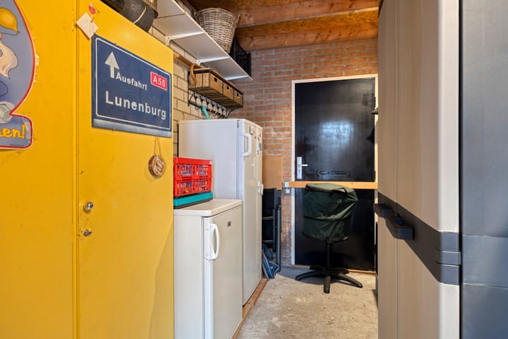 Photo 52 of Gelaarsde Kat 48