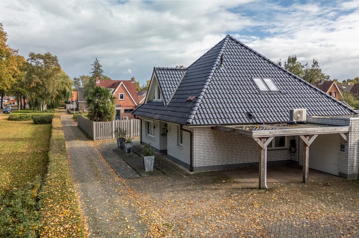 Photo 48 of Lindenlaan 17