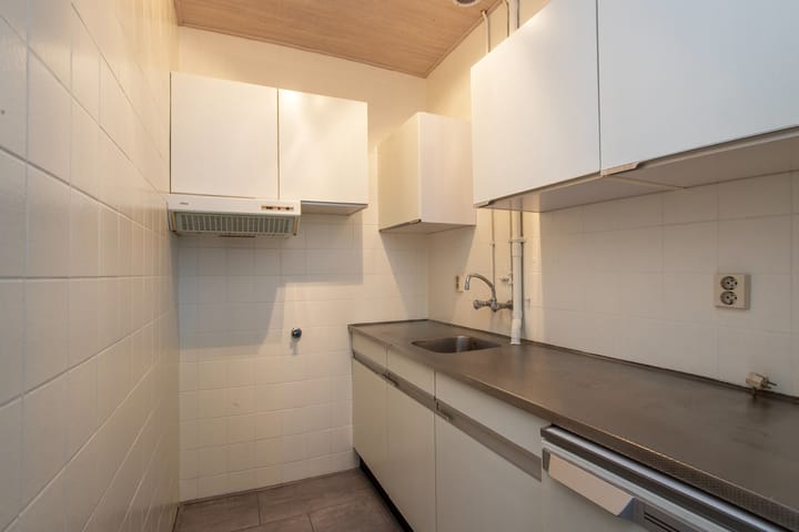 Photo 21 of Dokter Rauppstraat 1-A