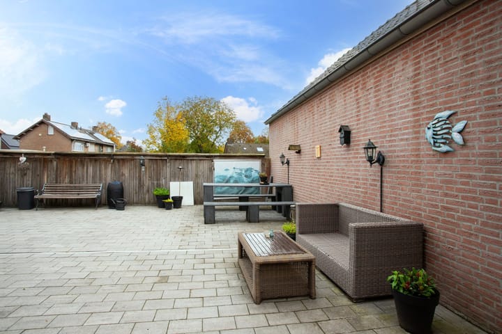 Photo 25 of Dokter Rauppstraat 1-A