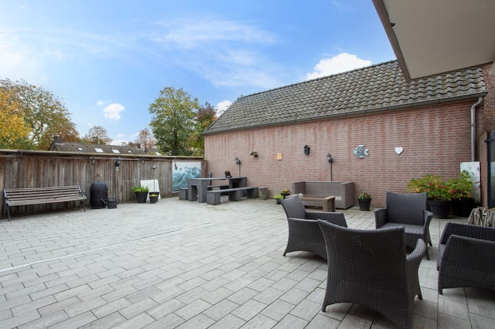 Photo 26 of Dokter Rauppstraat 1-A