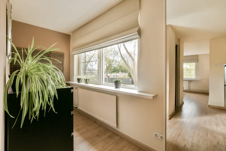 Photo 16 of Réaumurstraat 13