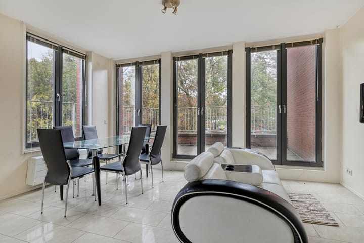 Foto 4 van Valthestraat 2