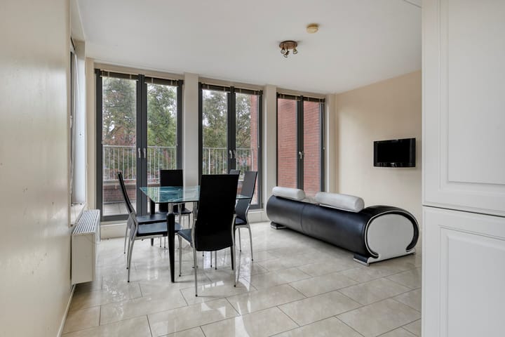 Foto 17 van Valthestraat 2