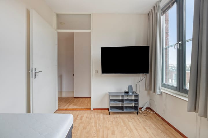 Foto 28 van Valthestraat 2