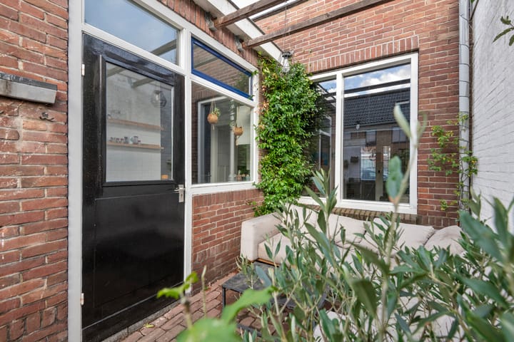 Foto 8 van Anjelierstraat 2