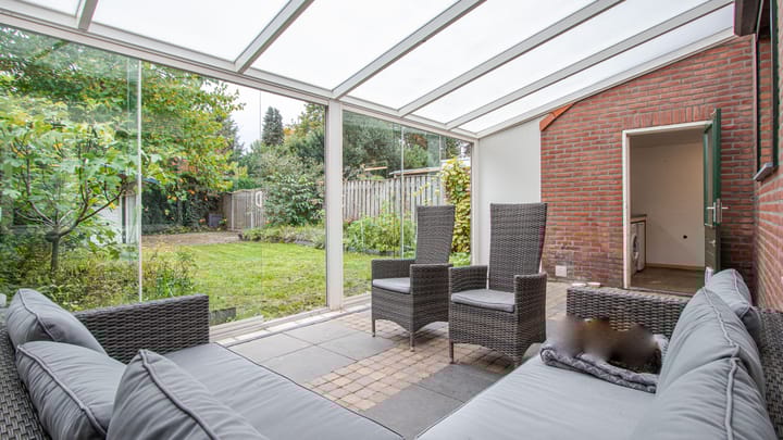 Foto 25 van Esdoornlaan 7