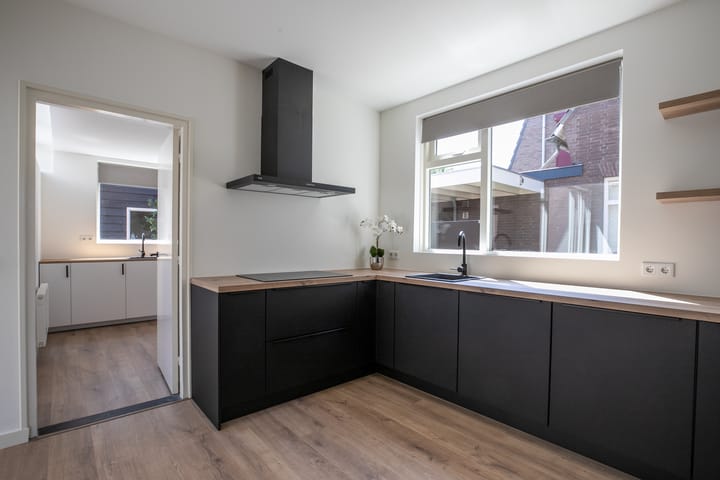 Photo 9 of Tilburgstraat 6