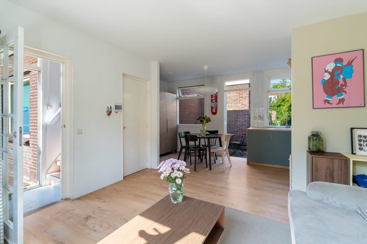 Foto 6 van Distelkruisstraat 1