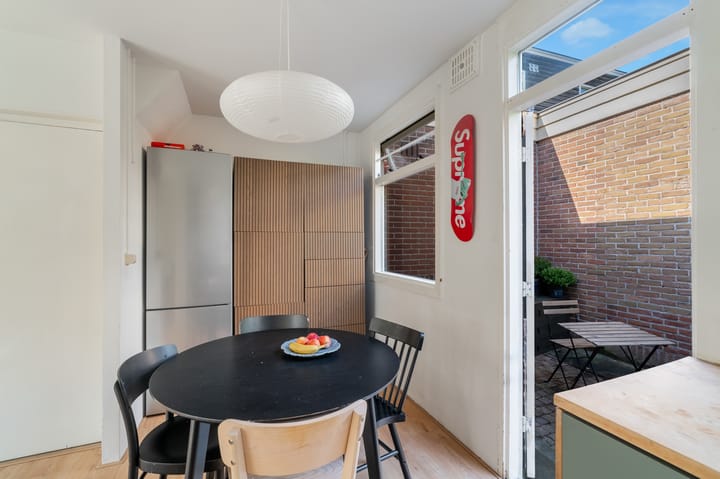 Foto 12 van Distelkruisstraat 1