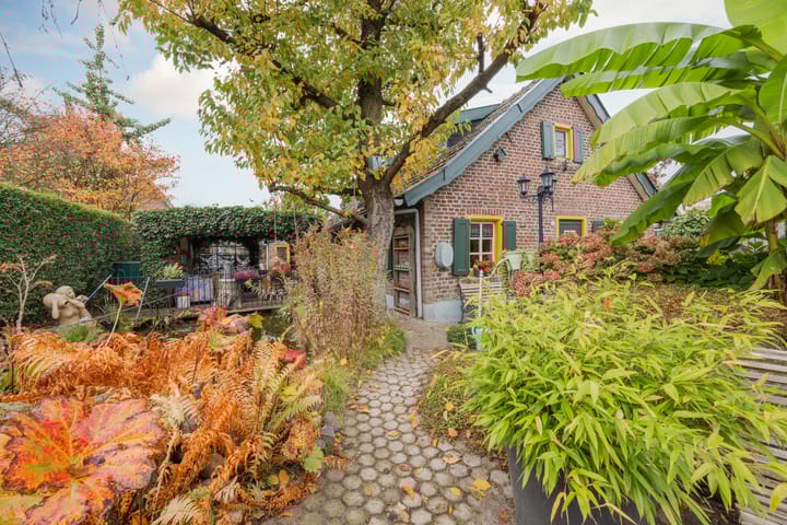 Photo 2 of Generaal Dempsystraat 19