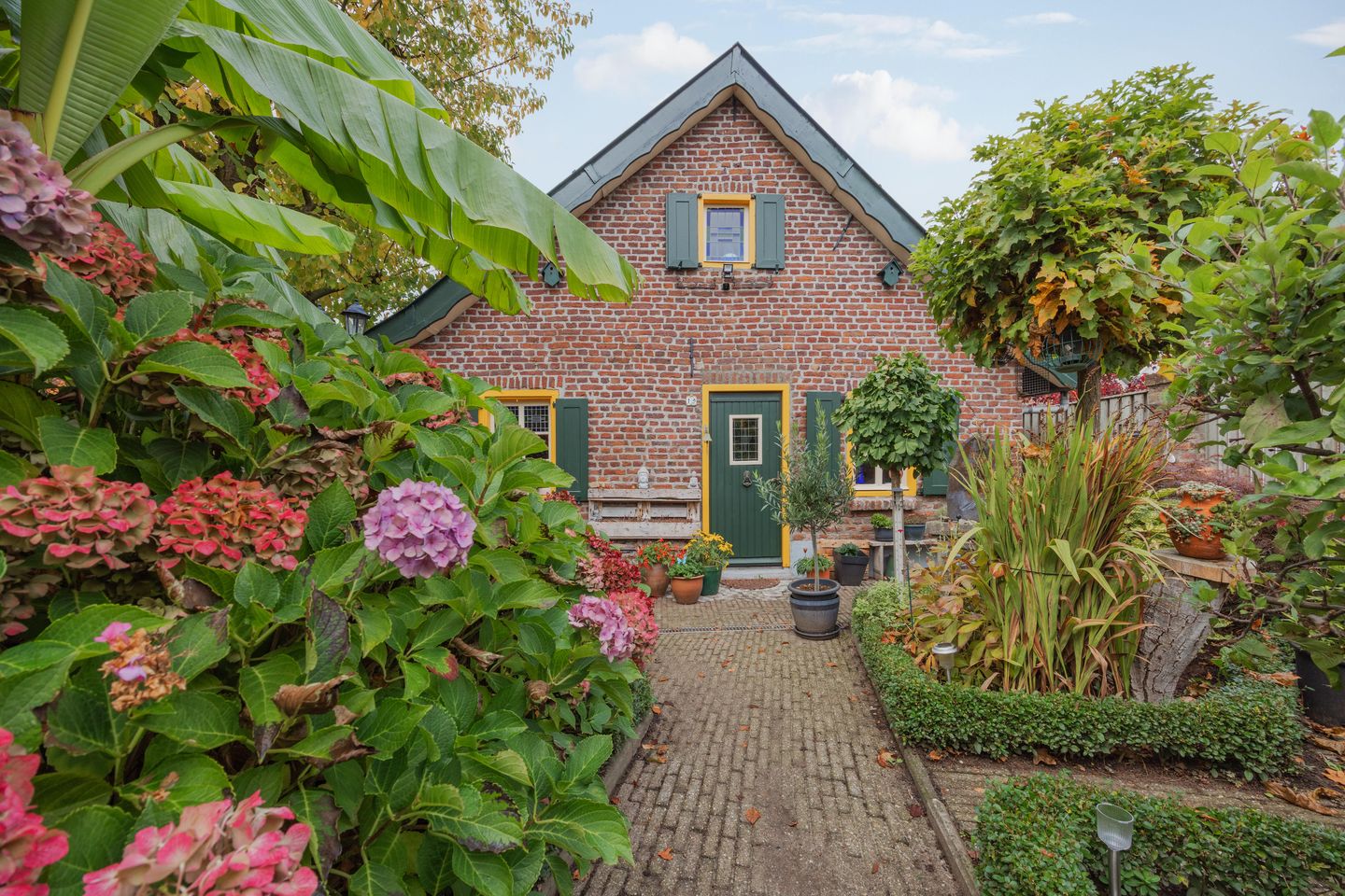 Photo 1 of Generaal Dempsystraat 19