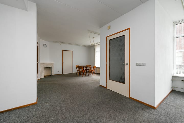 Foto 18 van Hoenderloostraat 71