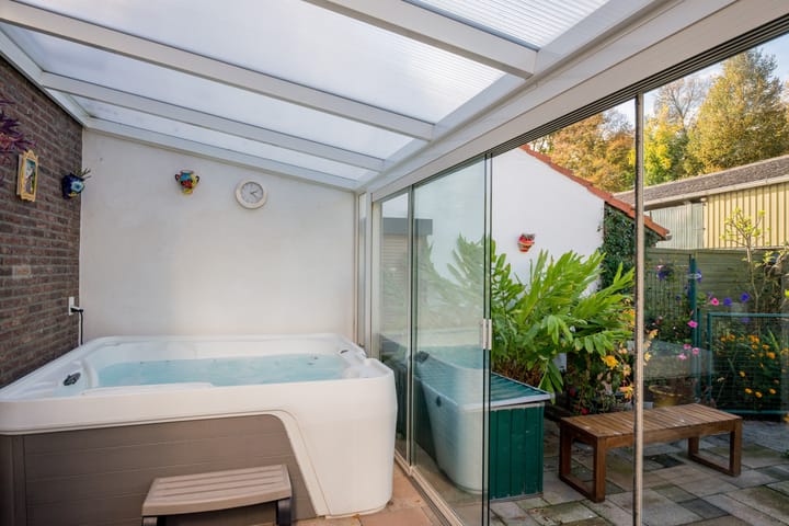 Photo 22 of Dolmansstraat 46