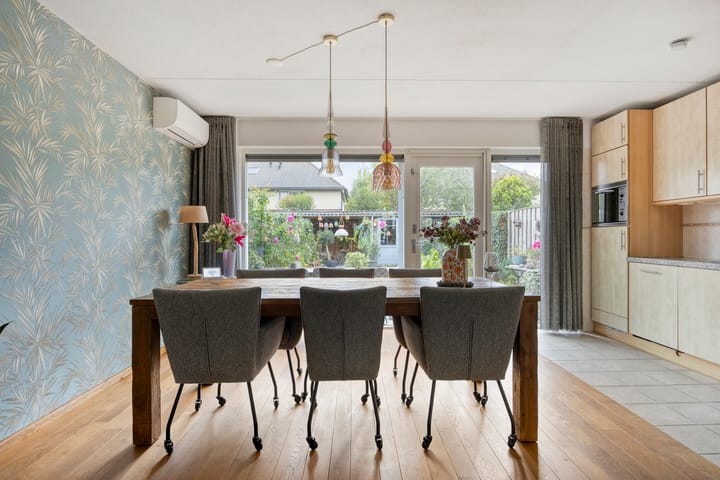 Foto 12 van Roodeschoolstraat 34