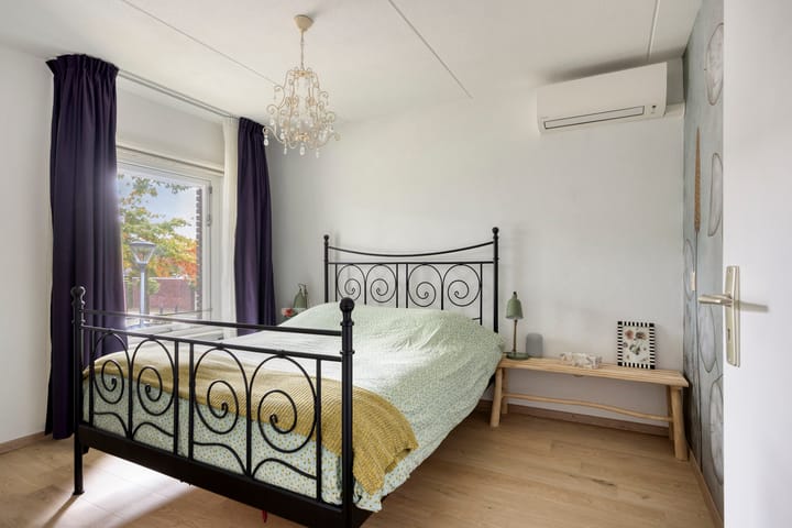 Foto 18 van Roodeschoolstraat 34