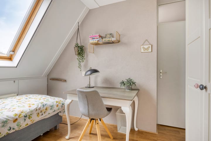 Foto 21 van Roodeschoolstraat 34