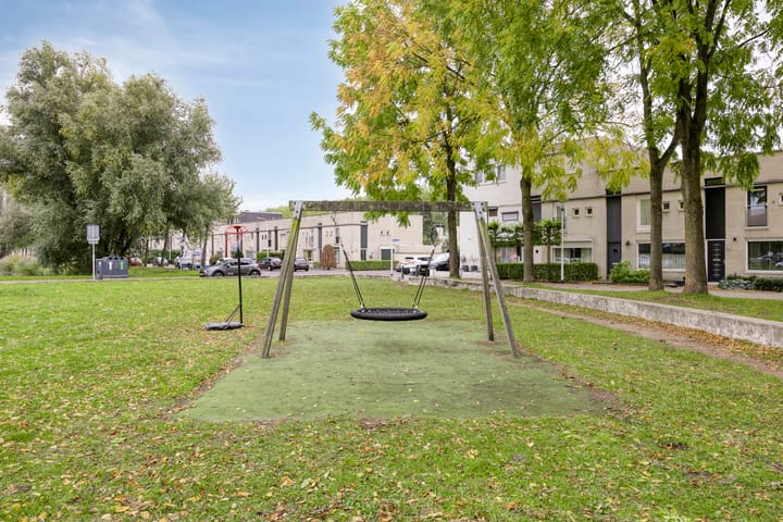 Foto 33 van Roodeschoolstraat 34