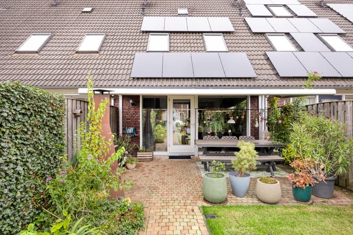 Foto 28 van Roodeschoolstraat 34