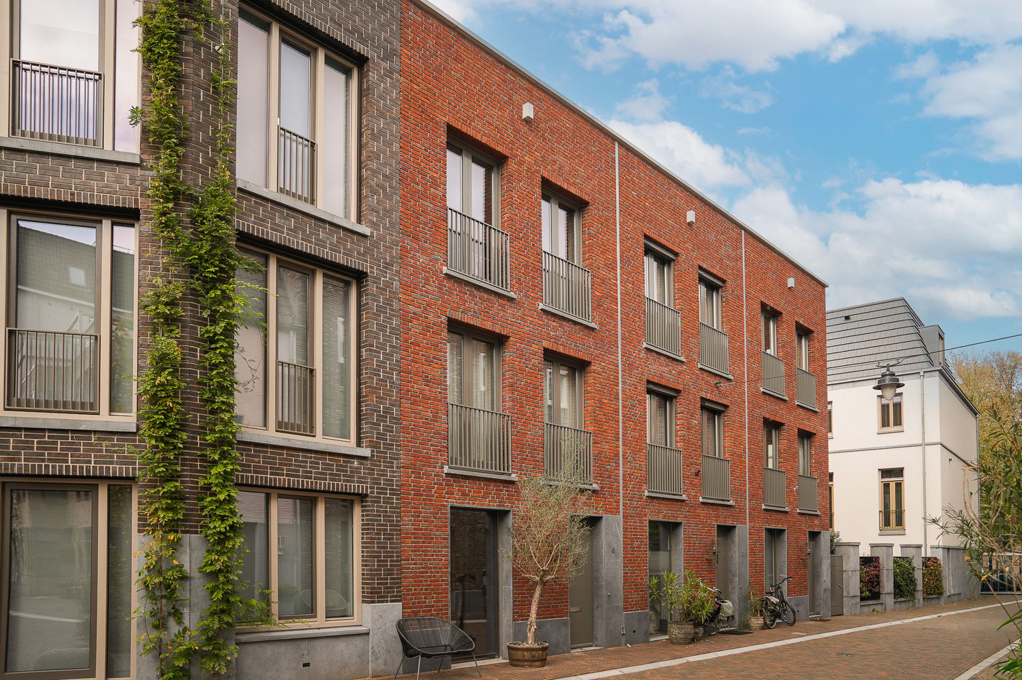 Foto 1 van Zoemerenstraat 5