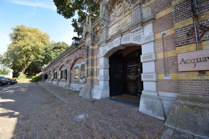 Adriaan Dortsmanplein 3-15, Naarden