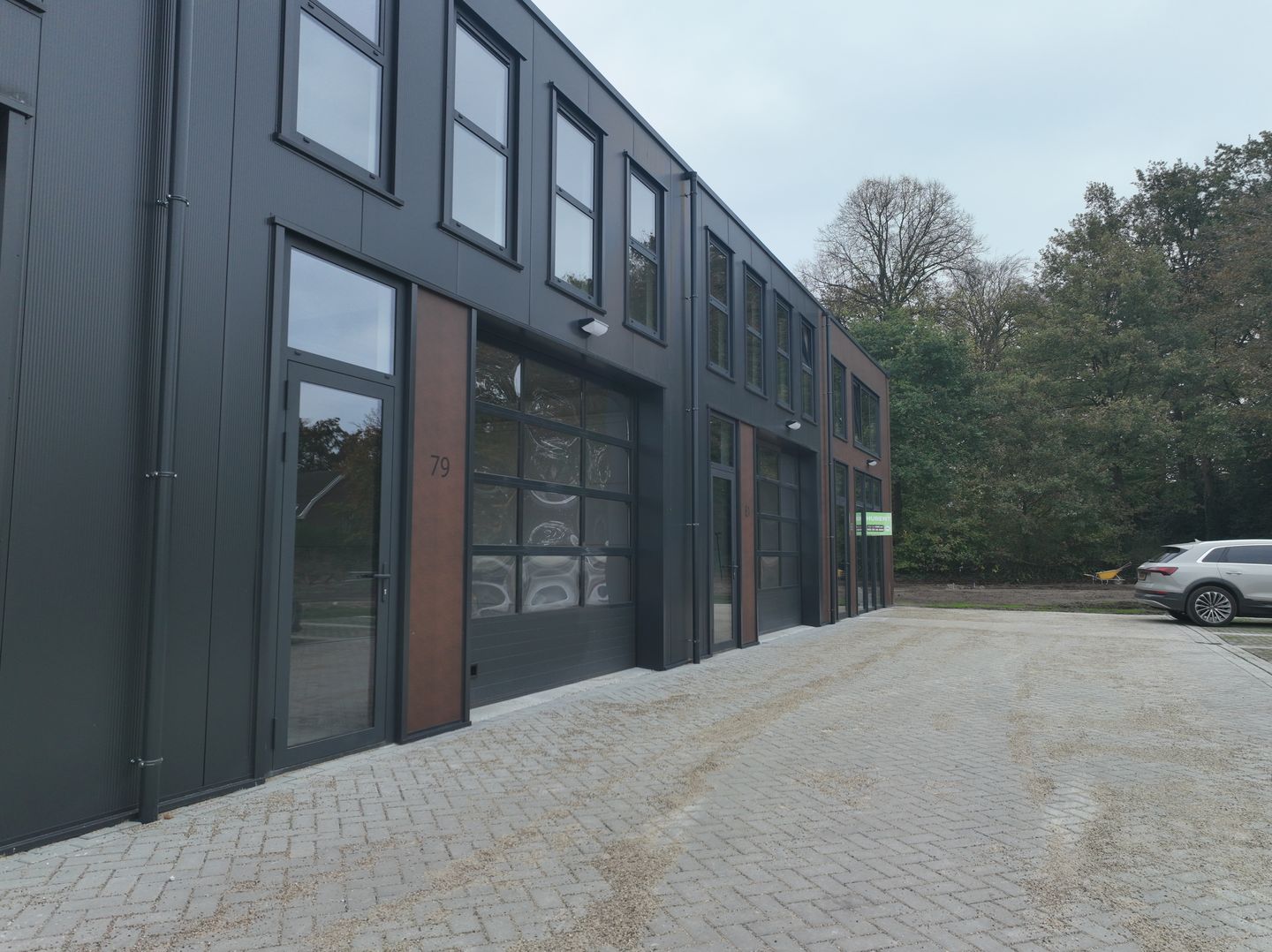 Bekijk foto 3 van De Dynamo 79