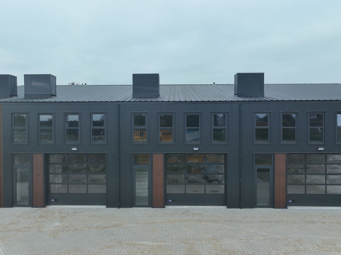 Bekijk foto 4 van De Dynamo 79