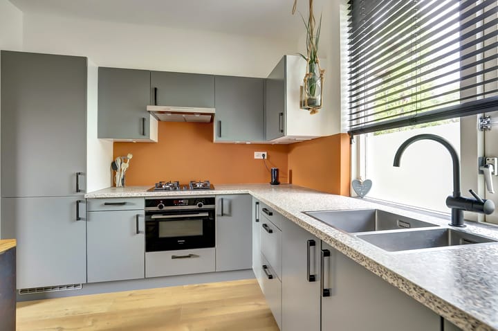 Foto 9 van Bombardonstraat 8