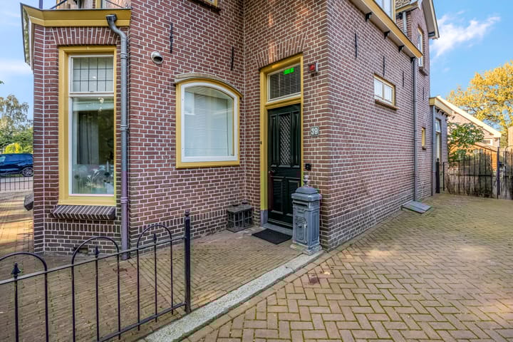 Photo 2 of Stationsweg 39