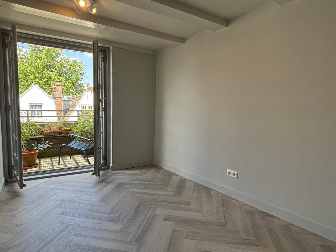 Foto 17 van Kromme Waal 20-B1