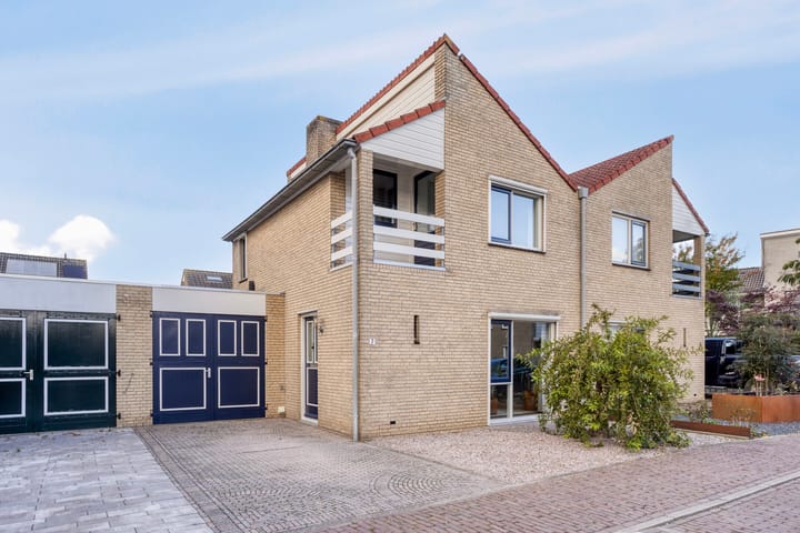 Melkdam 7 main image