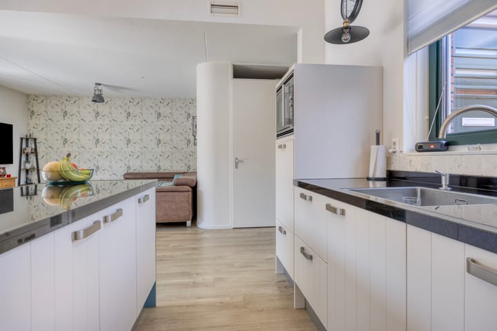 Foto 5 van Regenboog 9