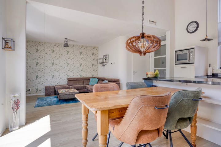 Foto 7 van Regenboog 9