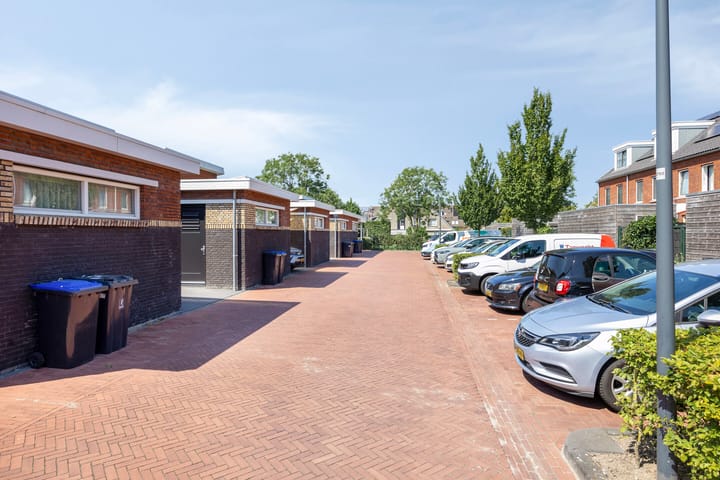 Foto 28 van Regenboog 9